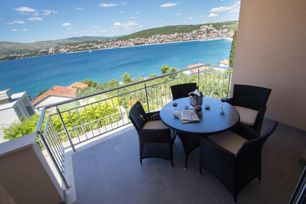 Apartments Kelic Trogir Rum bild