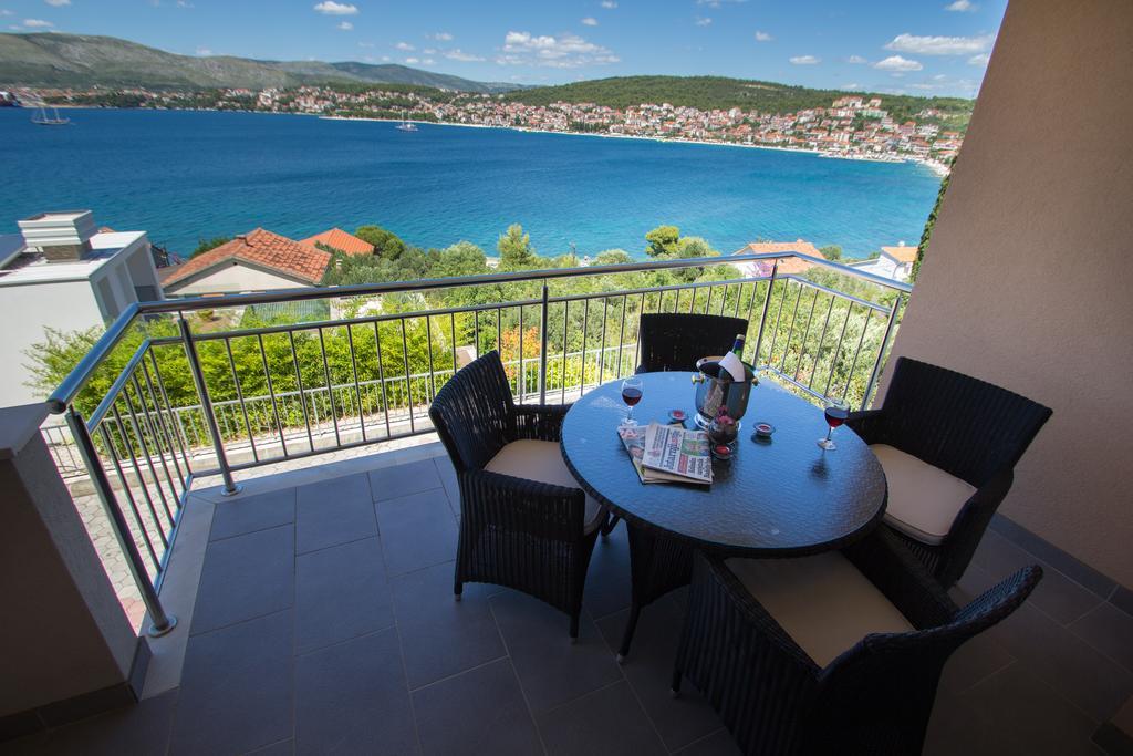 Apartments Kelic Trogir Rum bild