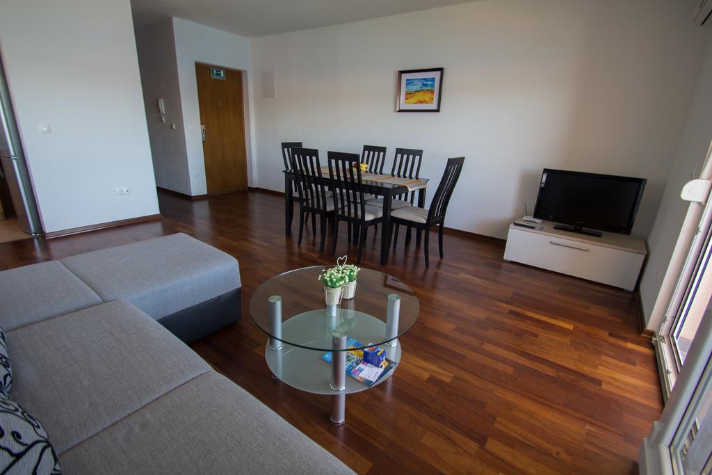 Apartments Kelic Trogir Rum bild
