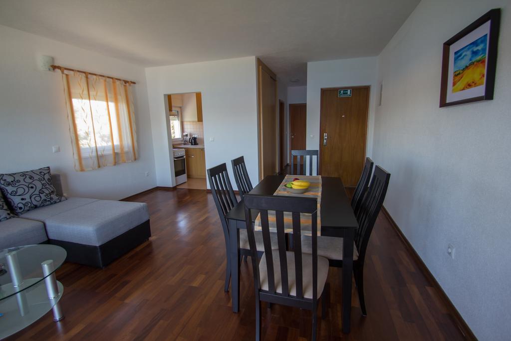 Apartments Kelic Trogir Rum bild
