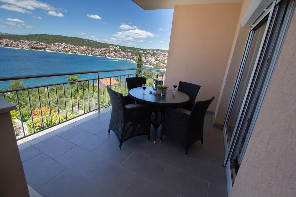 Apartments Kelic Trogir Rum bild