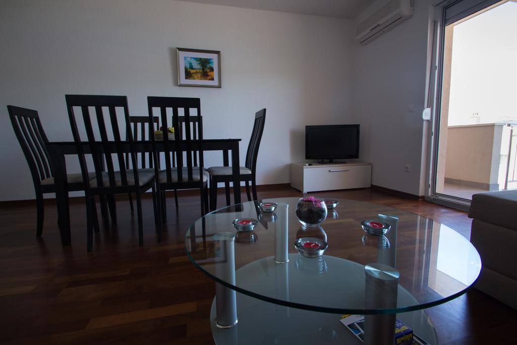 Apartments Kelic Trogir Rum bild