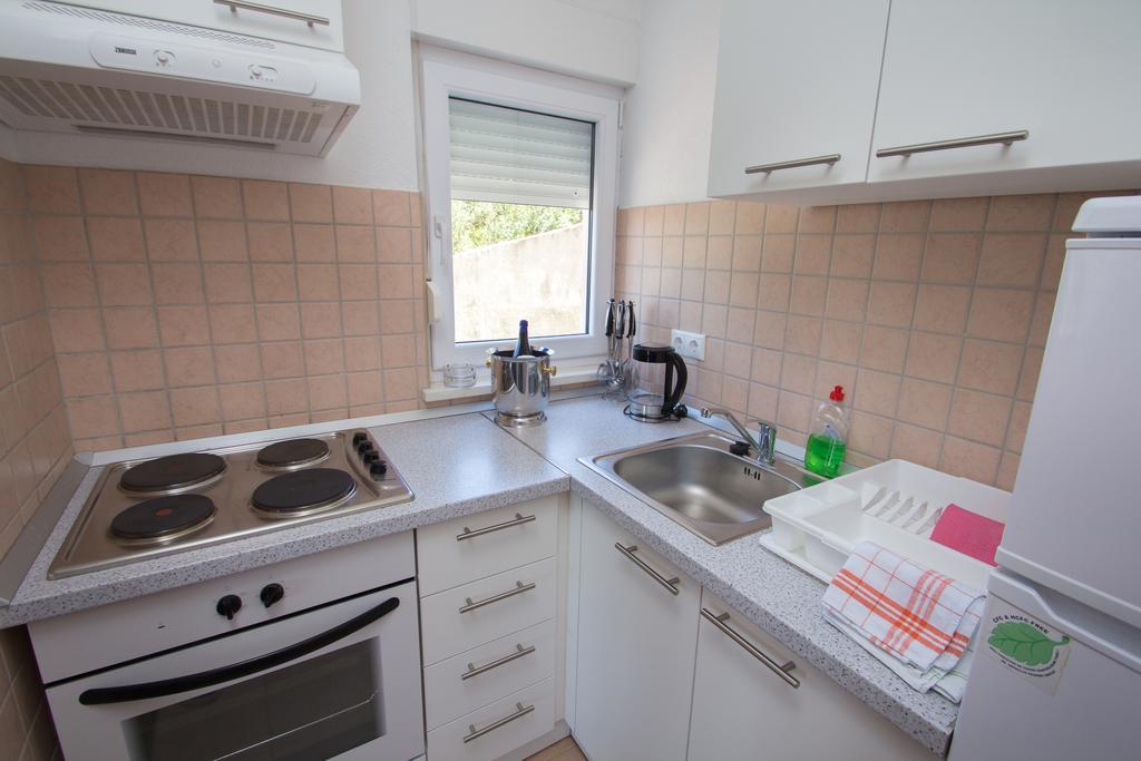 Apartments Kelic Trogir Rum bild