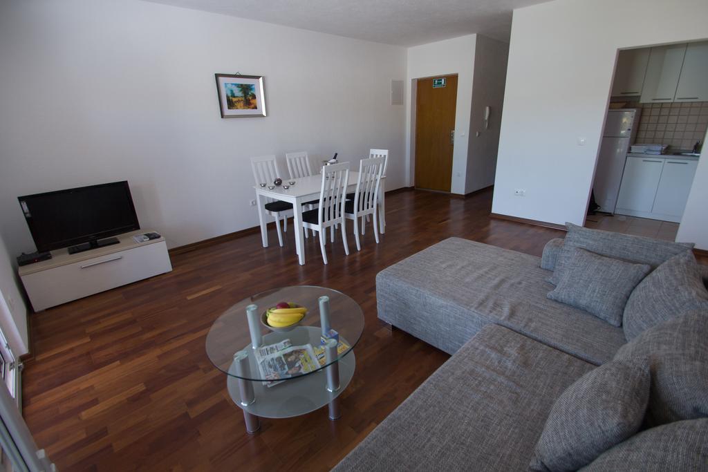 Apartments Kelic Trogir Rum bild